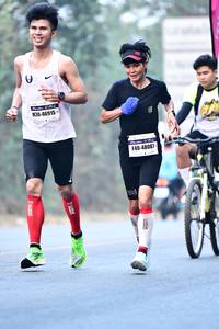 BIB: 46915, 48087
                            <button type="button" onclick="openModal(10163731)" class="btn btn-primary btn-sm float-right btn-popup" data-toggle="modal" data-target=".modal-high-quality">
                        <i class="fas fa-shopping-cart"></i> Add to Cart
                    </button>
                                            <button type="button" onclick="isThisMe(10163731, true)" class="btn btn-success btn-sm float-right btn-popup btn-isme hidden" data-toggle="tooltip" data-placement="bottom" title="นี่คือรูปของคุณใช่ไหม คลิกที่นี่เพื่อเอาเข้าอัลบั้ม">
                        <i class="fas fa-plus"></i> Add to album
                    </button>
                    <button type="button" onclick="isThisMe(10163731, false)" class="btn btn-warning btn-sm float-right btn-popup btn-isnotme hidden">
                        <i class="fas fa-ban"></i> Remove from album
                    </button>